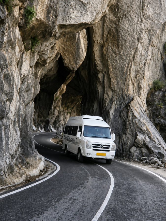 Tempo Traveller (12 Str) &mdash; Himachal cab